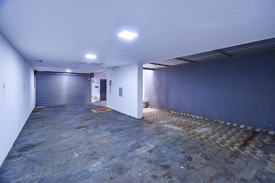 Garagem de casa à venda com 4 quartos, 497m² em Cidade Jardim, Belo Horizonte