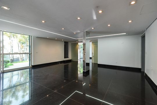 Casa à venda com 4 quartos, 497m² em Cidade Jardim, Belo Horizonte