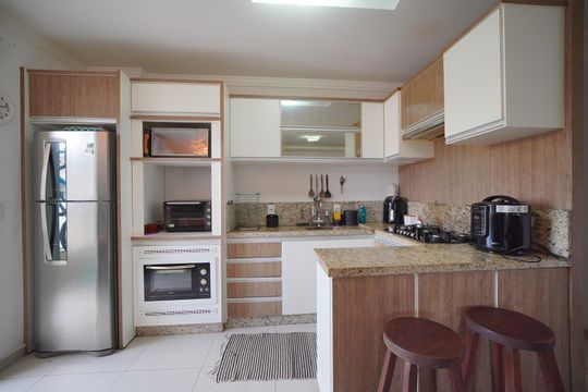 Cozinha de apartamento para alugar com 2 quartos, 65m² em Ingleses do Rio Vermelho, Florianópolis