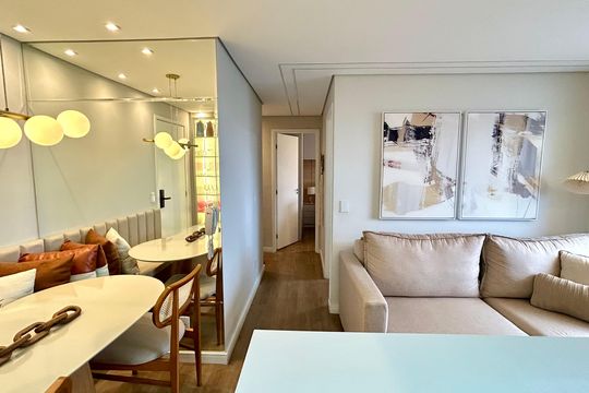 Sala  de apartamento à venda com 2 quartos, 47m² em Vila Itapegica, Guarulhos