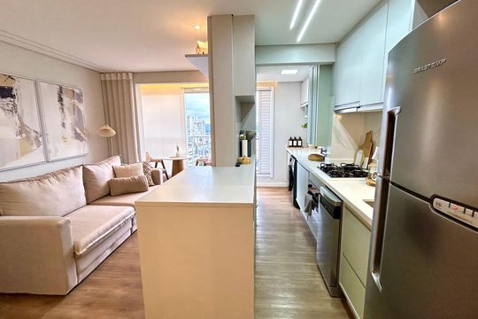 Cozinha de apartamento à venda com 2 quartos, 47m² em Vila Itapegica, Guarulhos