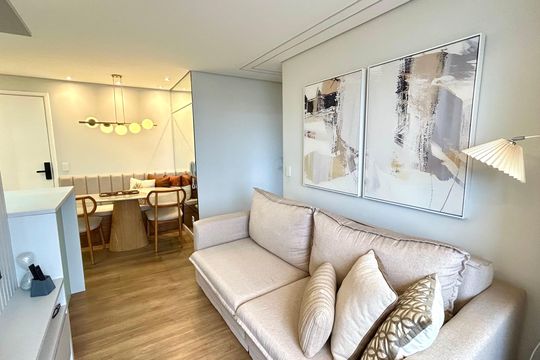 Sala  de apartamento à venda com 2 quartos, 47m² em Vila Itapegica, Guarulhos