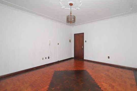 Sala de apartamento à venda com 2 quartos, 81m² em São Geraldo, Porto Alegre