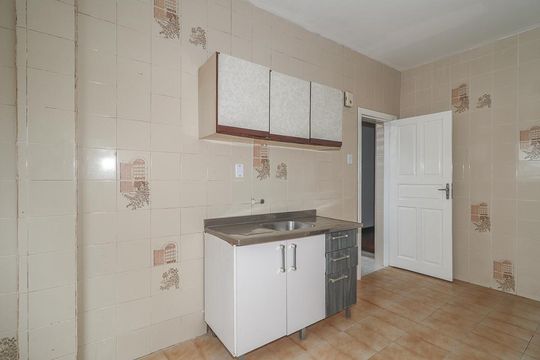 Cozinha de apartamento à venda com 2 quartos, 81m² em São Geraldo, Porto Alegre