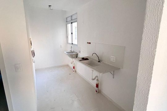 Cozinha de apartamento para alugar com 2 quartos, 42m² em Campo Novo, Porto Alegre