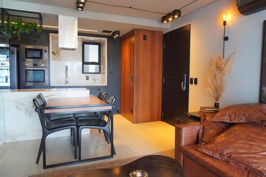 Sala  de apartamento para alugar com 2 quartos, 75m² em Auxiliadora, Porto Alegre