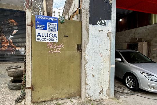 Fachada de casa para alugar com 1 quarto, 50m² em Chácara Santana, São Paulo