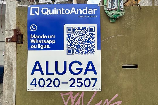 Placa de casa para alugar com 1 quarto, 50m² em Chácara Santana, São Paulo