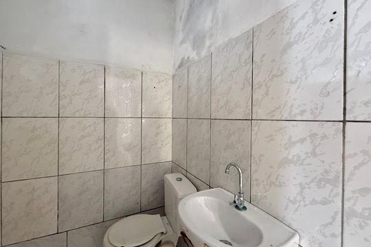 Banheiro de casa para alugar com 1 quarto, 50m² em Chácara Santana, São Paulo