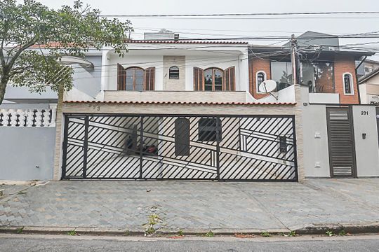 Fachada de casa à venda com 4 quartos, 198m² em Parque Terra Nova Ii, São Bernardo do Campo