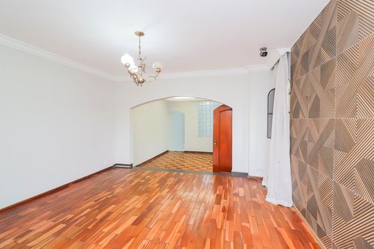 Casa à venda com 3 quartos, 195m² em Jardim Nossa Senhora do Carmo, São Paulo