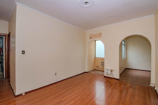 Sala de apartamento para alugar com 3 quartos, 150m² em Petrópolis, Porto Alegre