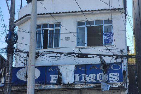 Fachada de casa para alugar com 2 quartos, 45m² em Barro Vermelho, São Gonçalo