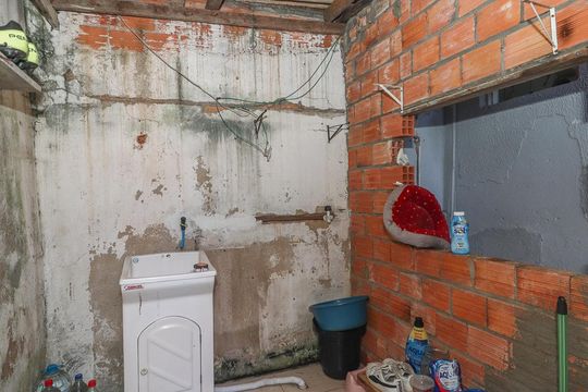 Área de Serviço de casa à venda com 2 quartos, 100m² em Morro Santana, Porto Alegre