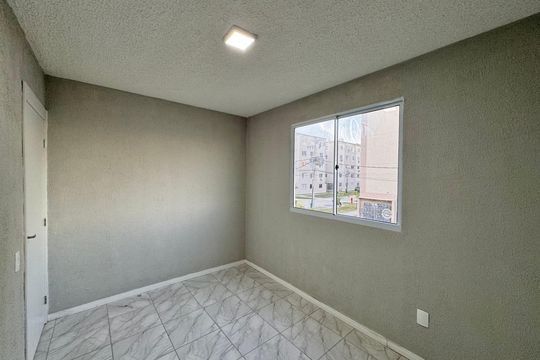 Quarto de apartamento à venda com 2 quartos, 43m² em Vargem Pequena, Rio de Janeiro