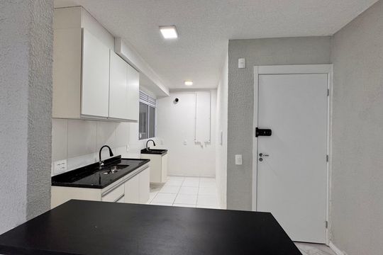 Cozinha de apartamento à venda com 2 quartos, 43m² em Vargem Pequena, Rio de Janeiro