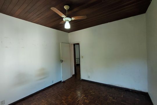 Quarto 2 de casa para alugar com 3 quartos, 230m² em Teresópolis, Porto Alegre
