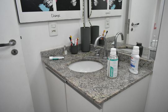 Banheiro de apartamento à venda com 2 quartos, 64m² em Vila do Bosque, São Paulo