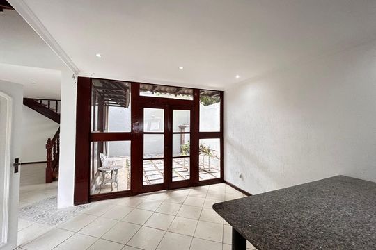 Cozinha de casa de condomínio à venda com 3 quartos, 250m² em Vargem Grande, Rio de Janeiro