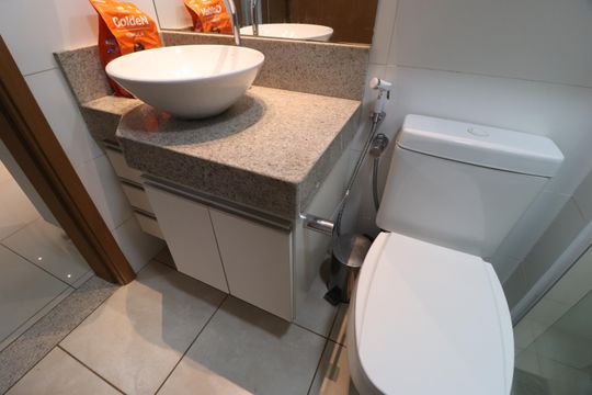Banheiro Social de apartamento para alugar com 2 quartos, 65m² em Centro, Uberlândia