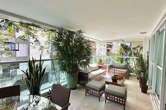 Apartamento para alugar com 4 quartos, 260m² em Leblon, Rio de Janeiro