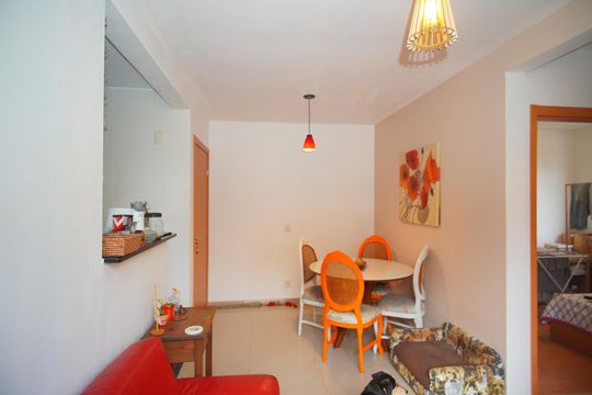 Sala de apartamento à venda com 2 quartos, 49m² em Humaitá, Porto Alegre