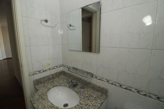 Banheiro Social de apartamento à venda com 2 quartos, 86m² em Cambuci, São Paulo