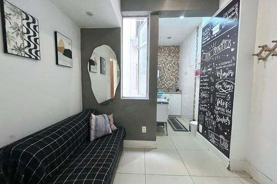 Sala de apartamento à venda com 1 quarto, 28m² em Copacabana, Rio de Janeiro