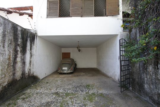 Garagem de casa para alugar com 5 quartos, 365m² em São Bento, Belo Horizonte