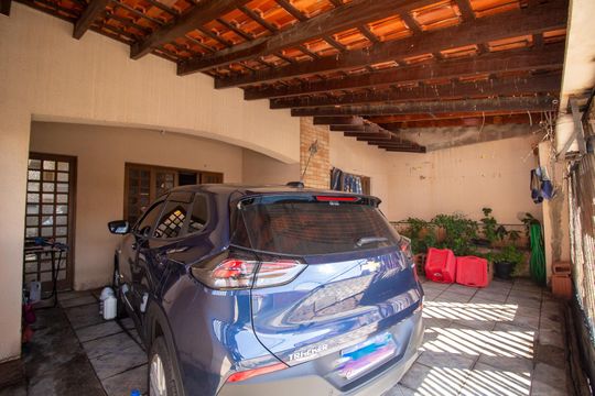 Garagem  de casa para alugar com 3 quartos, 200m² em Centro, Votorantim