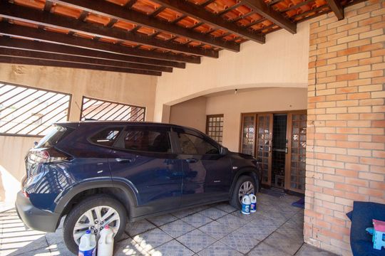 Garagem  de casa para alugar com 3 quartos, 200m² em Centro, Votorantim
