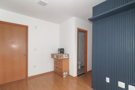 Sala de apartamento à venda com 2 quartos, 44m² em Costa E Silva, Porto Alegre