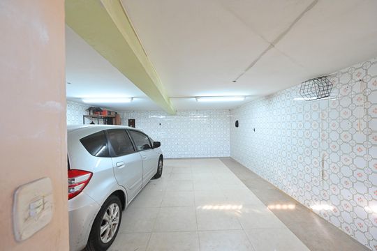 Garagem de casa à venda com 3 quartos, 212m² em Vila da Saúde, São Paulo
