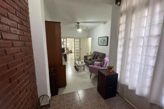 Sala de casa à venda com 2 quartos, 133m² em Cidade São Francisco, São Paulo