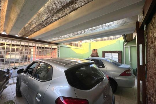 Garagem de casa à venda com 2 quartos, 133m² em Cidade São Francisco, São Paulo