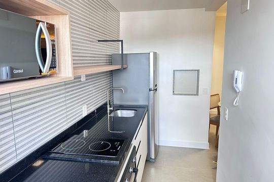 Cozinha de apartamento à venda com 1 quarto, 43m² em Passo d’Areia, Porto Alegre