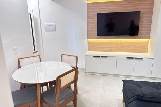 Sala de jantar de apartamento à venda com 1 quarto, 43m² em Passo d’Areia, Porto Alegre
