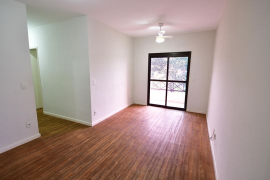 Sala de apartamento à venda com 3 quartos, 75m² em Vila Guararapes, Campinas
