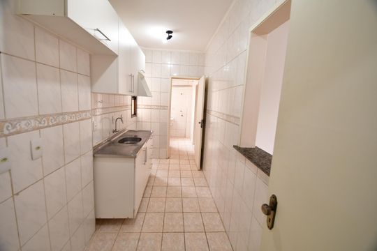 Cozinha de apartamento para alugar com 3 quartos, 75m² em Vila Guararapes, Campinas