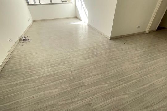 Sala de apartamento à venda com 3 quartos, 112m² em Vila Olímpia, São Paulo