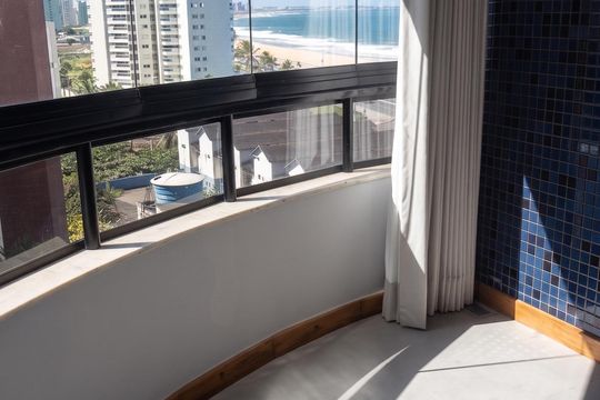 Varanda da Sala de apartamento para alugar com 1 quarto, 54m² em Costa Azul, Salvador