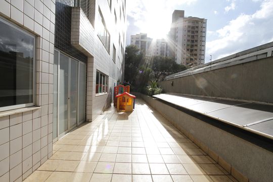 Área comum - Playground de apartamento à venda com 4 quartos, 140m² em Centro, Belo Horizonte