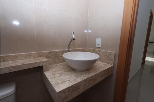 Banheiro de apartamento à venda com 2 quartos, 58m² em Vila Alpina, São Paulo