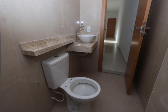 Banheiro de apartamento à venda com 2 quartos, 58m² em Vila Alpina, São Paulo