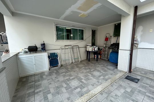Área comum de casa de condomínio à venda com 4 quartos, 400m² em Vila Valqueire, Rio de Janeiro