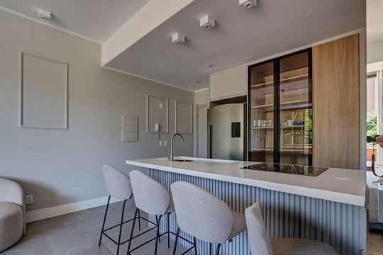 Cozinha de apartamento à venda com 1 quarto, 57m² em Petrópolis, Porto Alegre