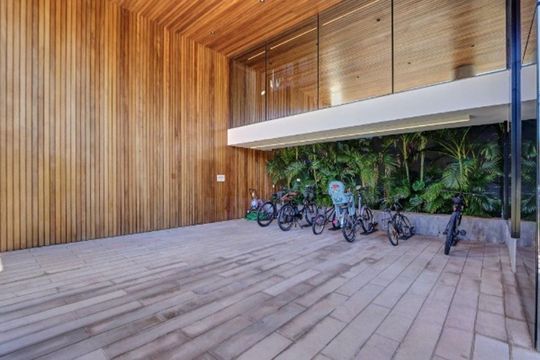 Área externa de apartamento à venda com 1 quarto, 57m² em Petrópolis, Porto Alegre