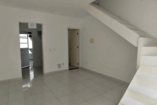 Sala de casa de condomínio para alugar com 2 quartos, 65m² em Água Espraiada (caucaia do Alto), Cotia