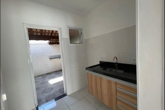 Cozinha de casa de condomínio para alugar com 2 quartos, 65m² em Água Espraiada (caucaia do Alto), Cotia