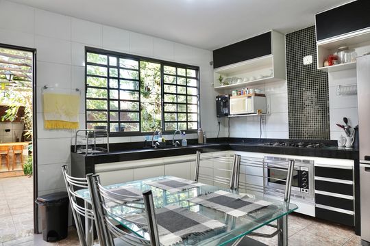 Casa à venda com 3 quartos, 210m² em Pqe Recreio, Contagem